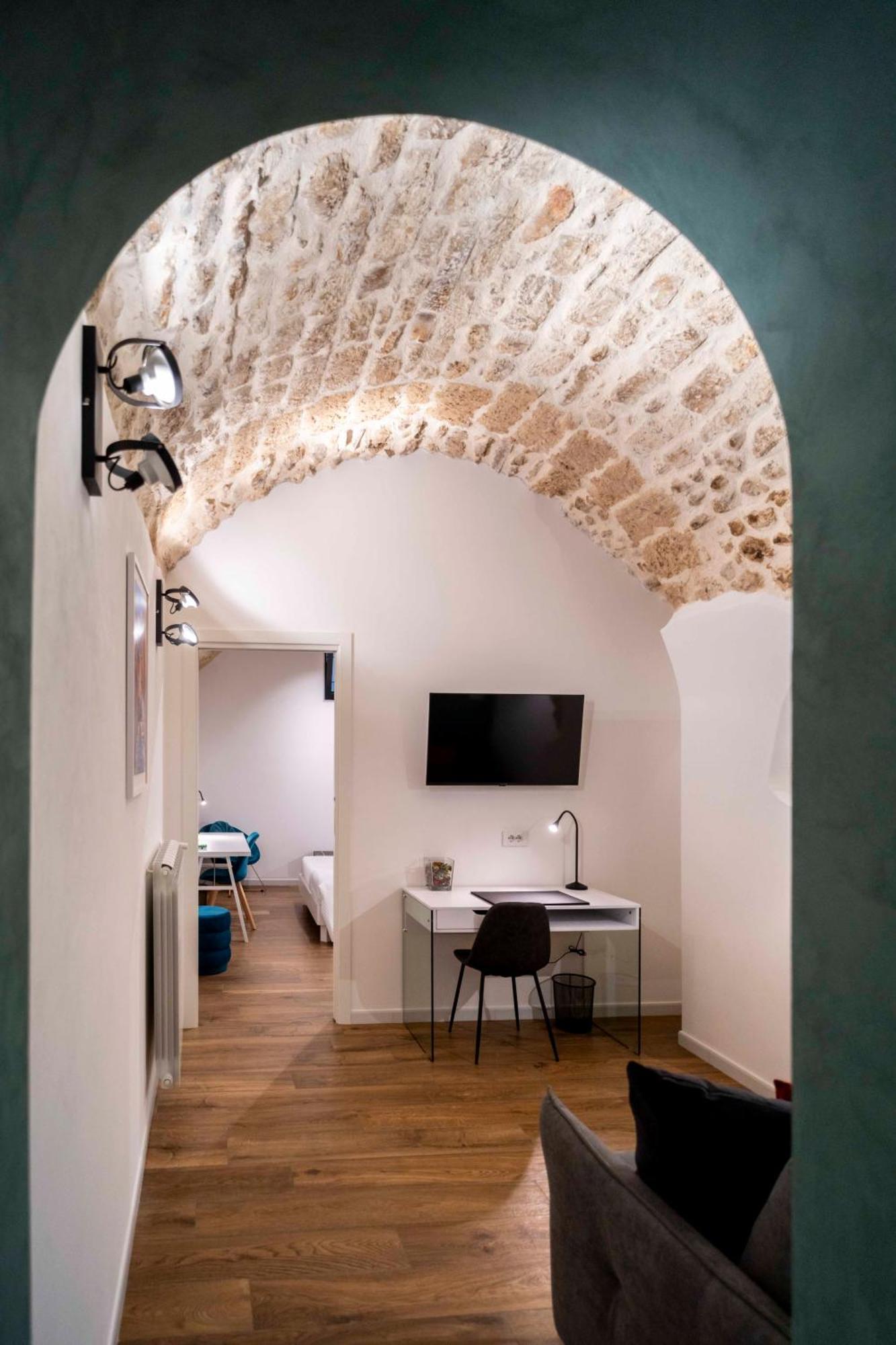 Castel Manfredi Apartments Manfredonia Exterior photo